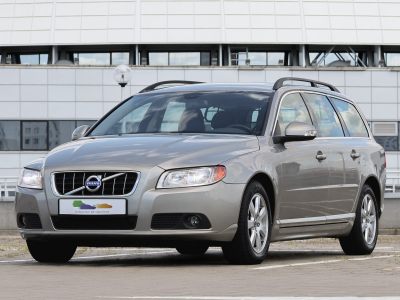Volvo V70 
