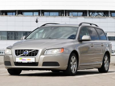 Volvo V70 