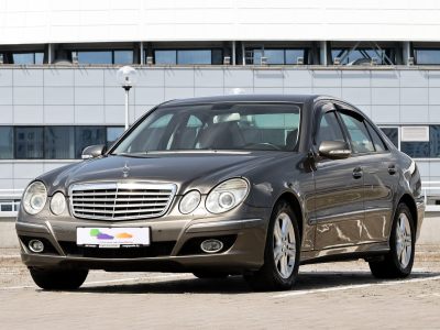 Mercedes E-Класс 